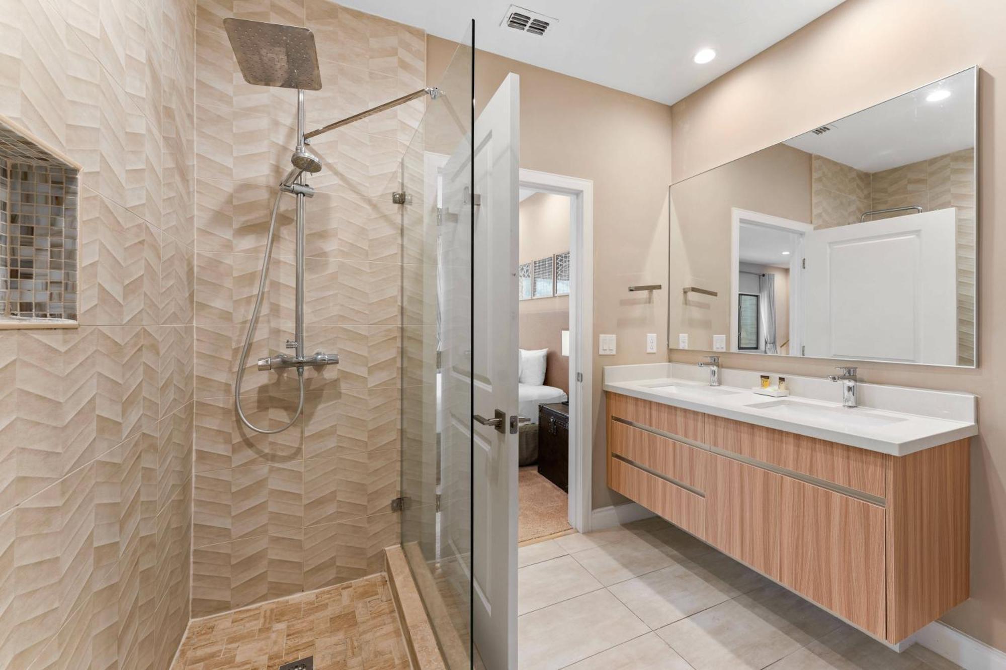 7583 Magic Village Jacuzzi 3 Suites Near 192 And Disney オーランド エクステリア 写真
